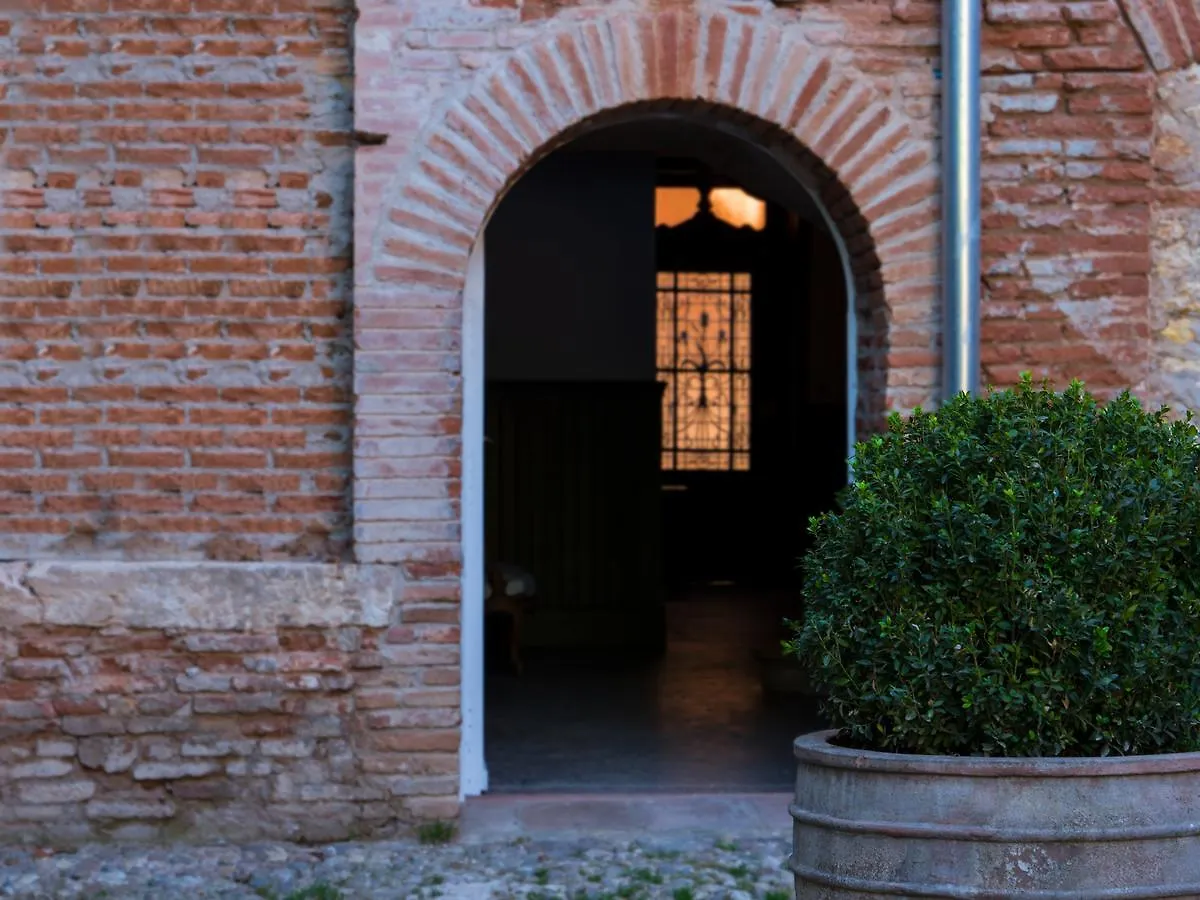 La Cour Verte Gaillac 0*,